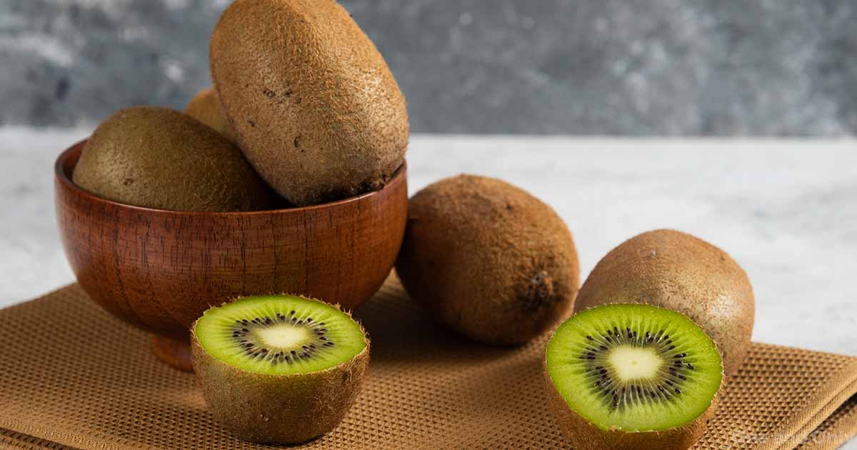8 Health Benefits of Kiwi